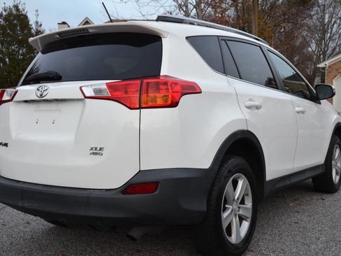 Used 2014 Toyota RAV4 XLE image 6