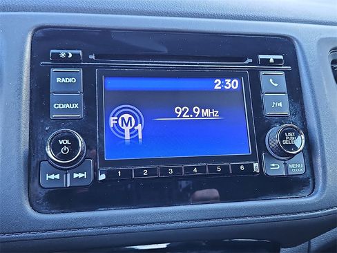 Used 2017 Honda HR-V LX image 17