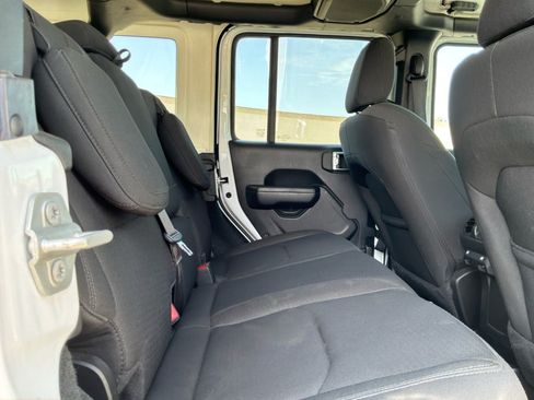 Used 2023 Jeep Wrangler Unlimited AWD/4WD image 20