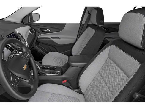 Used 2024 Chevrolet Equinox LT w/ LPO, Floor Liner Package image 6