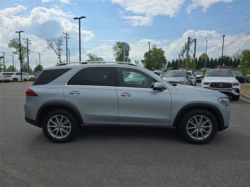 Used 2024 Mercedes-Benz GLE 450e 4MATIC image 2