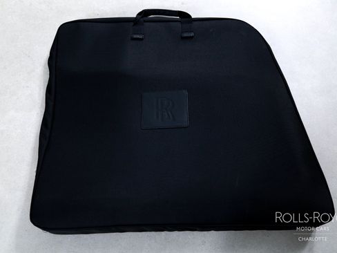 Used 2019 Rolls-Royce Dawn RWD image 30