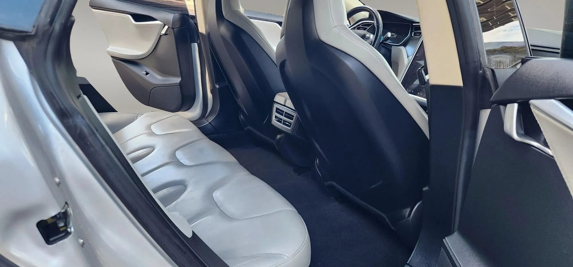 Used 2014 Tesla Model S 60 RWD image 15