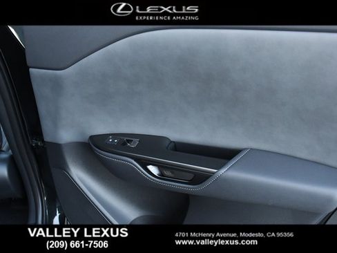 New 2026 Lexus RZ 350e image 18