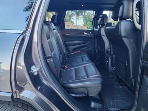 Used 2016 Jeep Grand Cherokee Limited w/ Luxury Group II AWD/4WD image 21