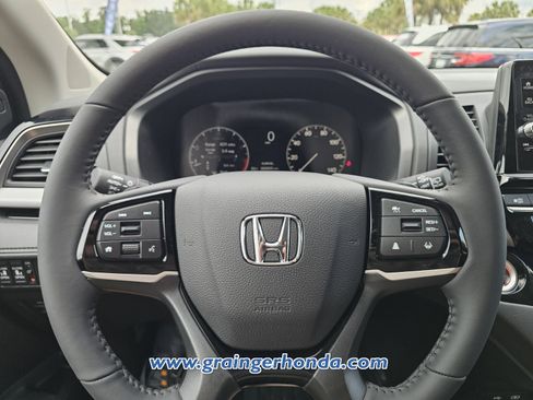 New 2026 Honda Odyssey Touring image 17