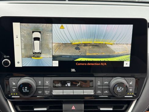 Used 2024 Toyota Grand Highlander Platinum image 28