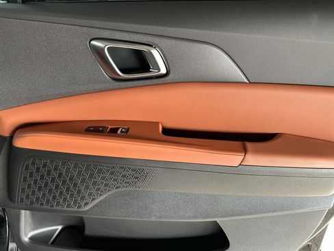 New 2026 Kia Carnival SX image 28