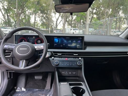Used 2025 Hyundai Sonata SEL FWD image 29