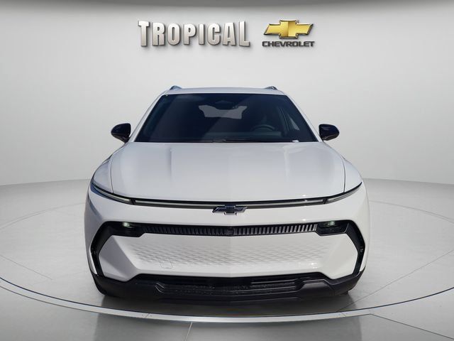 New 2026 Chevrolet Equinox EV LT w/ LPO, Blackout Package FWD image 8