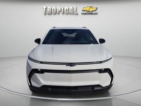 New 2026 Chevrolet Equinox EV LT w/ LPO, Blackout Package image 8