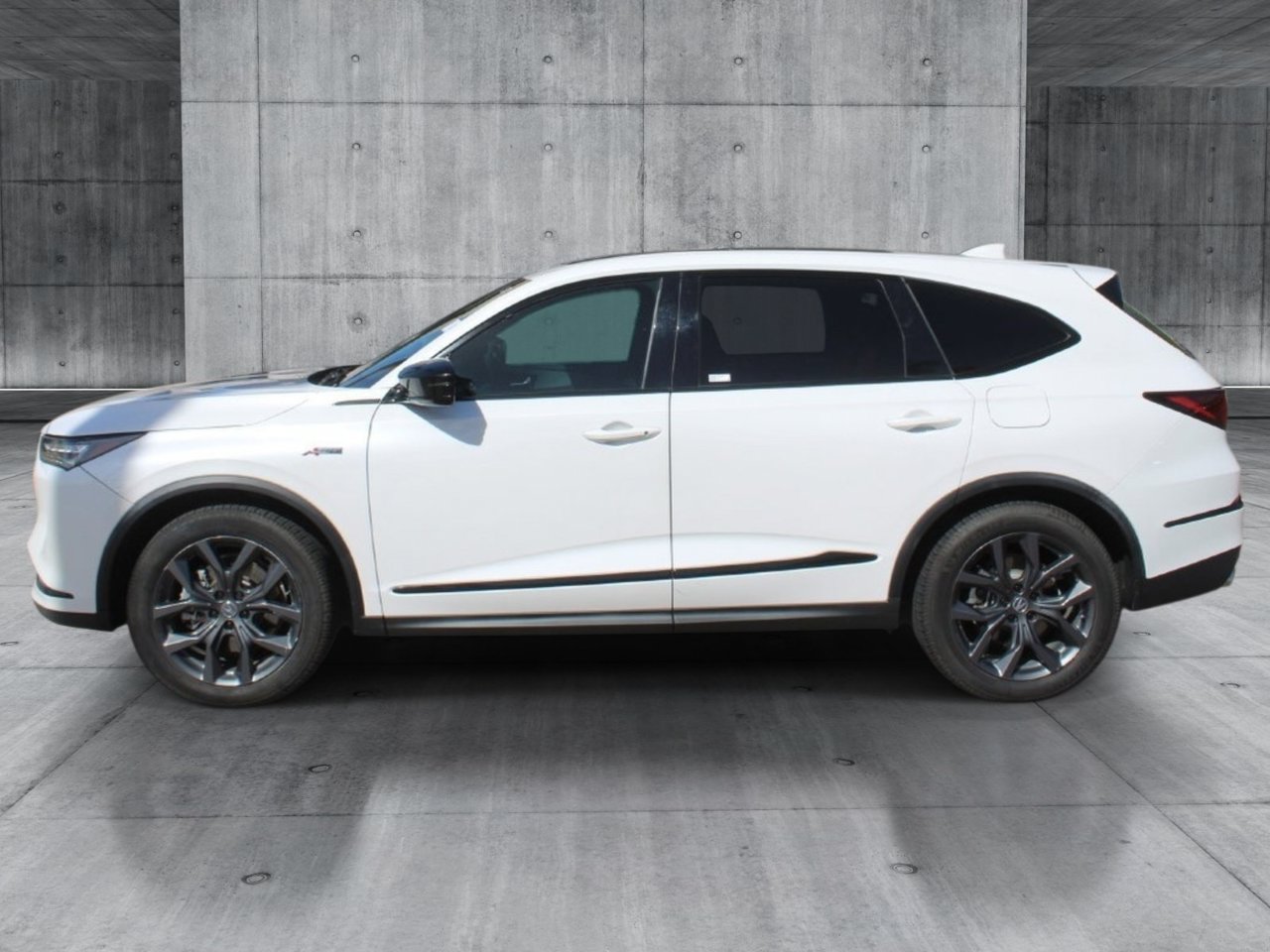 Used 2022 Acura MDX A-Spec AWD/4WD image 2