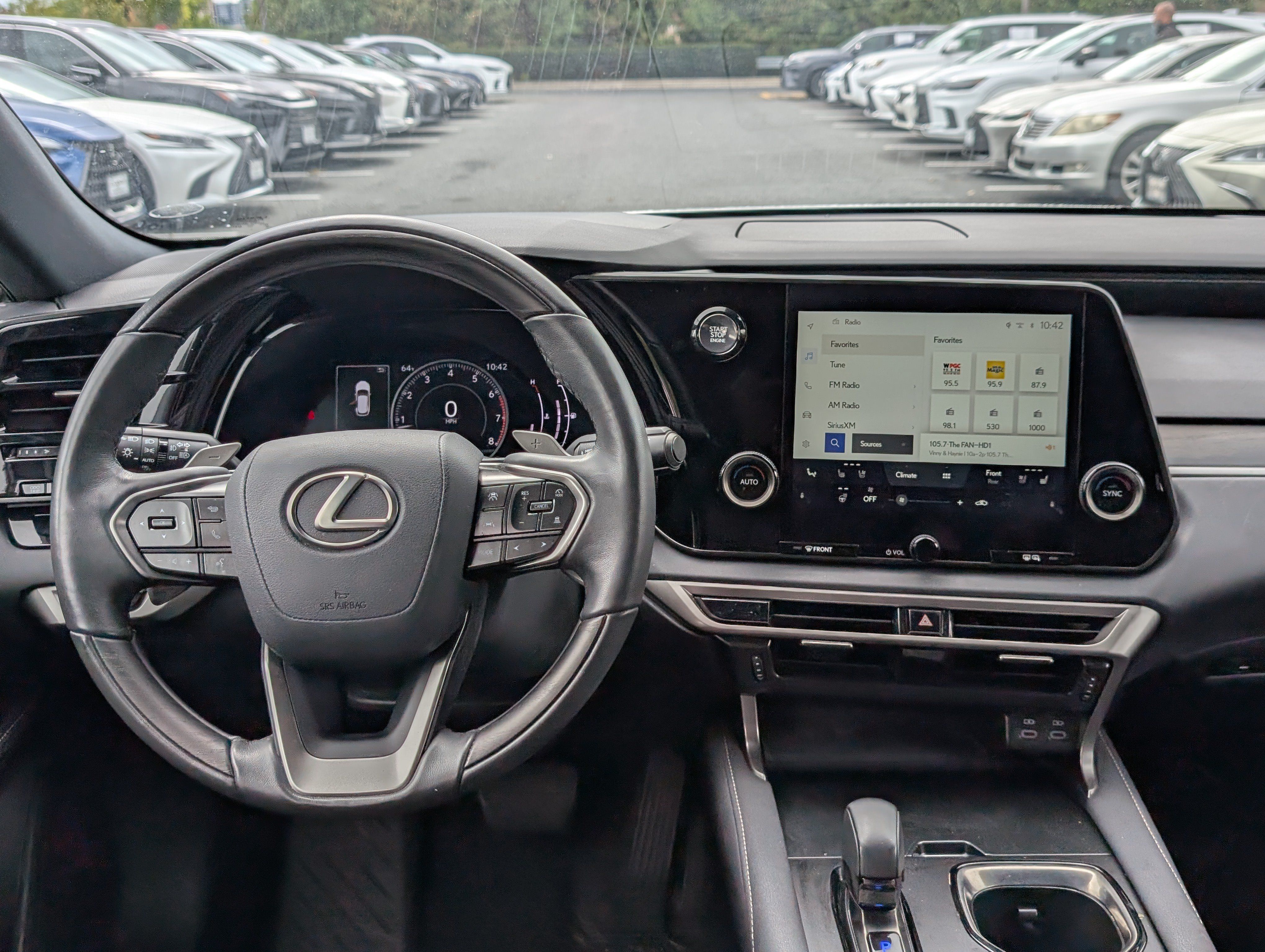 Used 2024 Lexus RX 350 Premium w/ Accessory Package (P2) AWD/4WD image 17