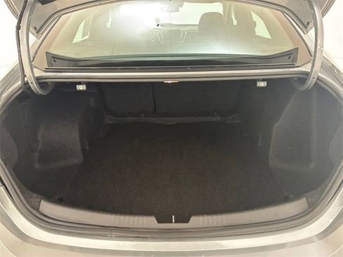 Used 2024 Chevrolet Malibu LT image 17