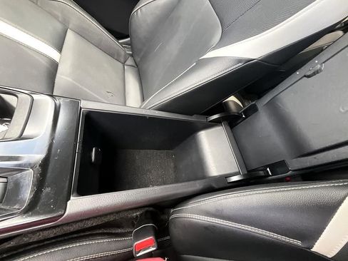 Used 2025 Toyota Camry SE w/ Convenience Package FWD image 22