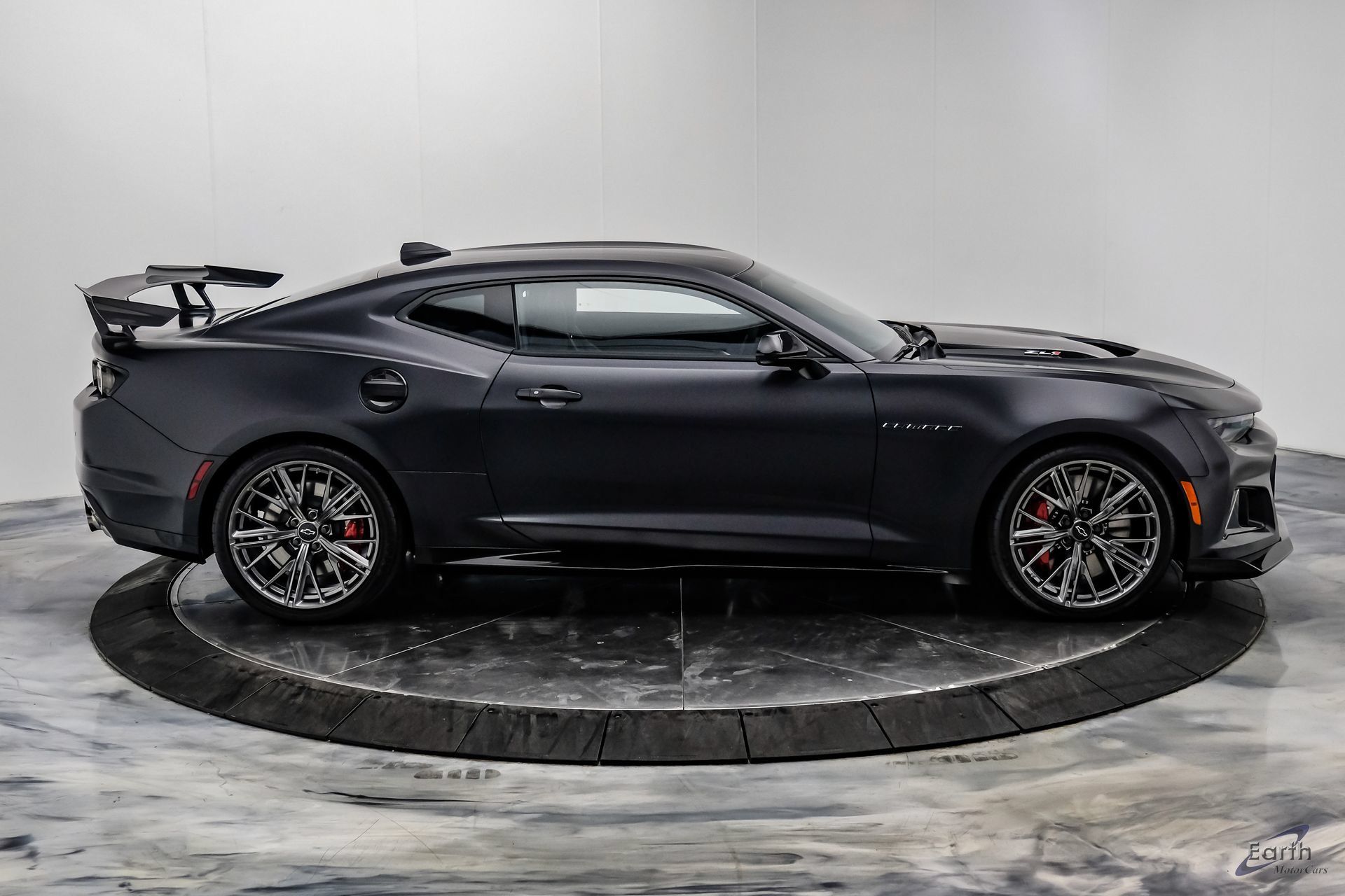 Used 2024 Chevrolet Camaro ZL1 RWD image 28