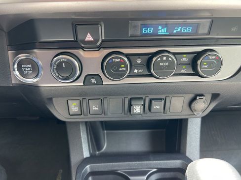Used 2023 Toyota Tacoma SR5 w/ Technology Package AWD/4WD image 31