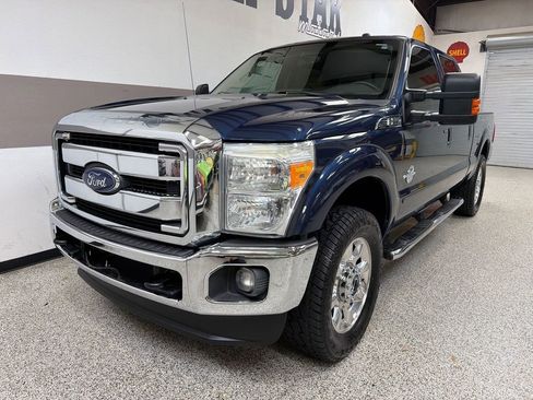 Used 2014 Ford F250 Lariat w/ Lariat Ultimate Package AWD/4WD image 3