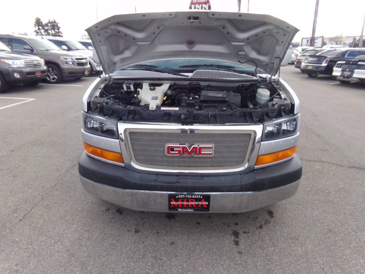 Used 2010 GMC Savana 1500 w/ Preferred Equipment Group RWD image 47