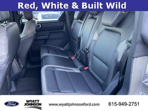 New 2025 Ford Bronco Outer Banks w/ Sasquatch Package image 17