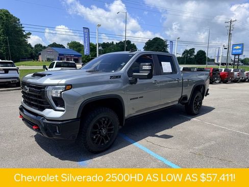 Used 2025 Chevrolet Silverado 2500 LT w/ Trail Boss Package AWD/4WD image 2
