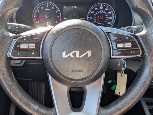 Certified 2024 Kia Forte LXS w/ LXS Technology Package FWD image 25