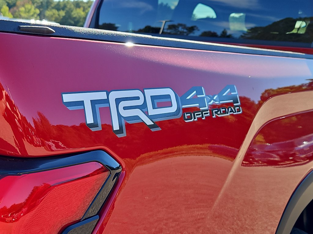 New 2026 Toyota Tundra SR5 w/ TRD Off-Road Premium Package AWD/4WD image 4