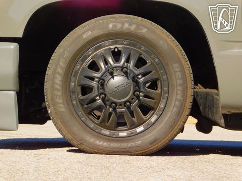 Used 1989 Chevrolet Silverado 3500 2WD Regular Cab image 10