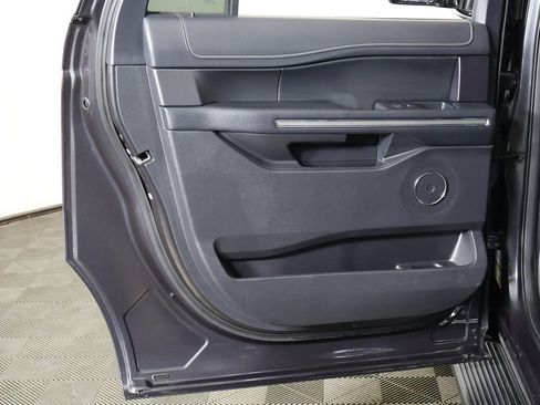 Used 2024 Ford Expedition Max XLT image 27