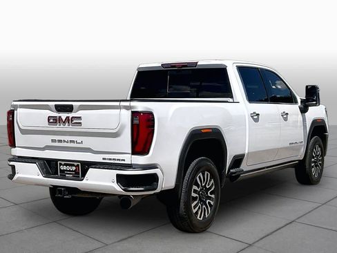 Used 2024 GMC Sierra 2500 Denali Ultimate AWD/4WD image 12