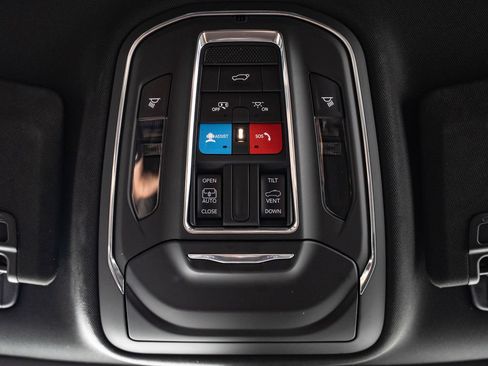 Used 2023 Jeep Grand Cherokee L Laredo AWD/4WD image 39