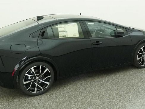 New 2026 Toyota Prius Plug-In Hybrid image 10