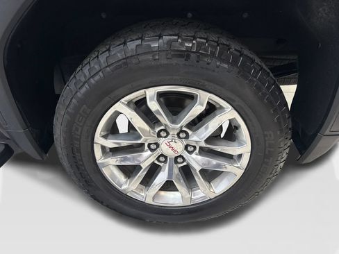 Used 2020 GMC Sierra 1500 SLT RWD image 86