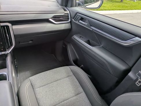 Used 2026 GMC Acadia Elevation w/ Black Edition FWD image 16