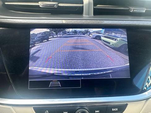 Used 2023 Buick Encore GX Select w/ Safety Package II AWD/4WD image 11