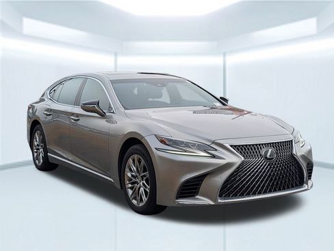 Used 2018 Lexus LS 500 500 Base w/ Interior Upgrade Package image 4