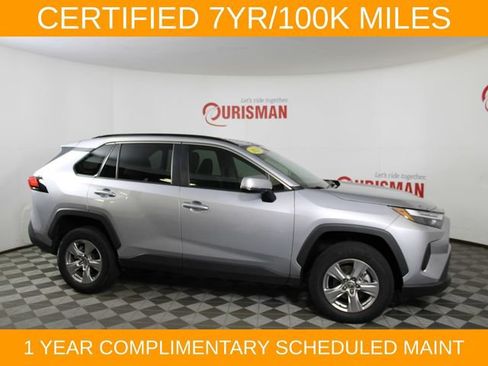 Used 2024 Toyota RAV4 XLE FWD image 10