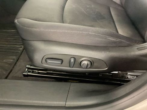 Used 2022 Chevrolet Malibu LT w/ Sport Edition FWD image 25