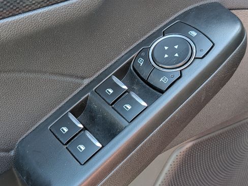 Used 2025 Ford Escape ST-Line image 19