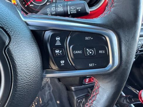 Used 2019 Jeep Wrangler Unlimited Rubicon w/ Dual Top Group AWD/4WD image 23