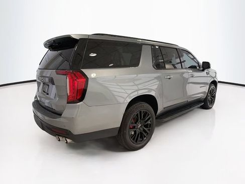Used 2023 GMC Yukon XL Denali AWD/4WD image 7