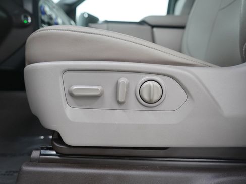 Used 2023 GMC Sierra 2500 SLT w/ Gooseneck/5TH Wheel Package image 24