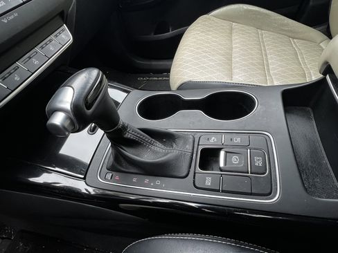 Used 2018 Kia Sorento SX image 28