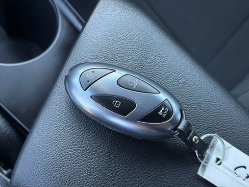 Certified 2025 Hyundai Elantra Sport image 26