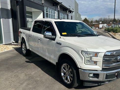 Used 2017 Ford F150 Lariat w/ Equipment Group 502A Luxury image 7