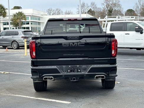 Used 2024 GMC Sierra 1500 Denali Ultimate image 9