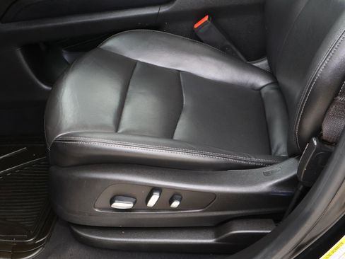 Used 2022 Cadillac XT5 Premium Luxury image 19