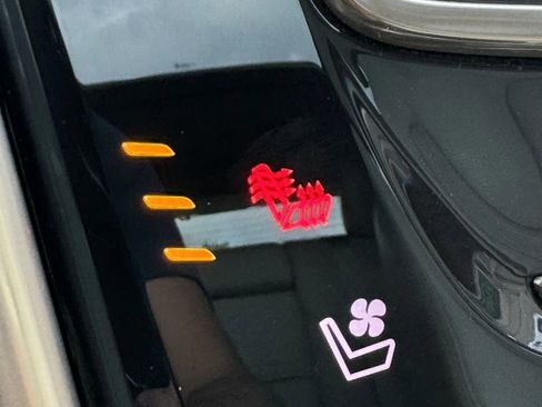 Used 2013 Cadillac SRX Premium FWD image 37