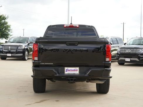Used 2023 Chevrolet Colorado Z71 w/ Z71 Convenience Package 2 AWD/4WD image 8
