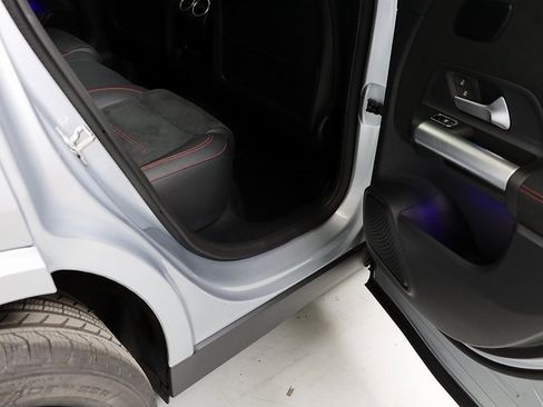 Certified 2025 Mercedes-Benz GLA 250 4MATIC image 34